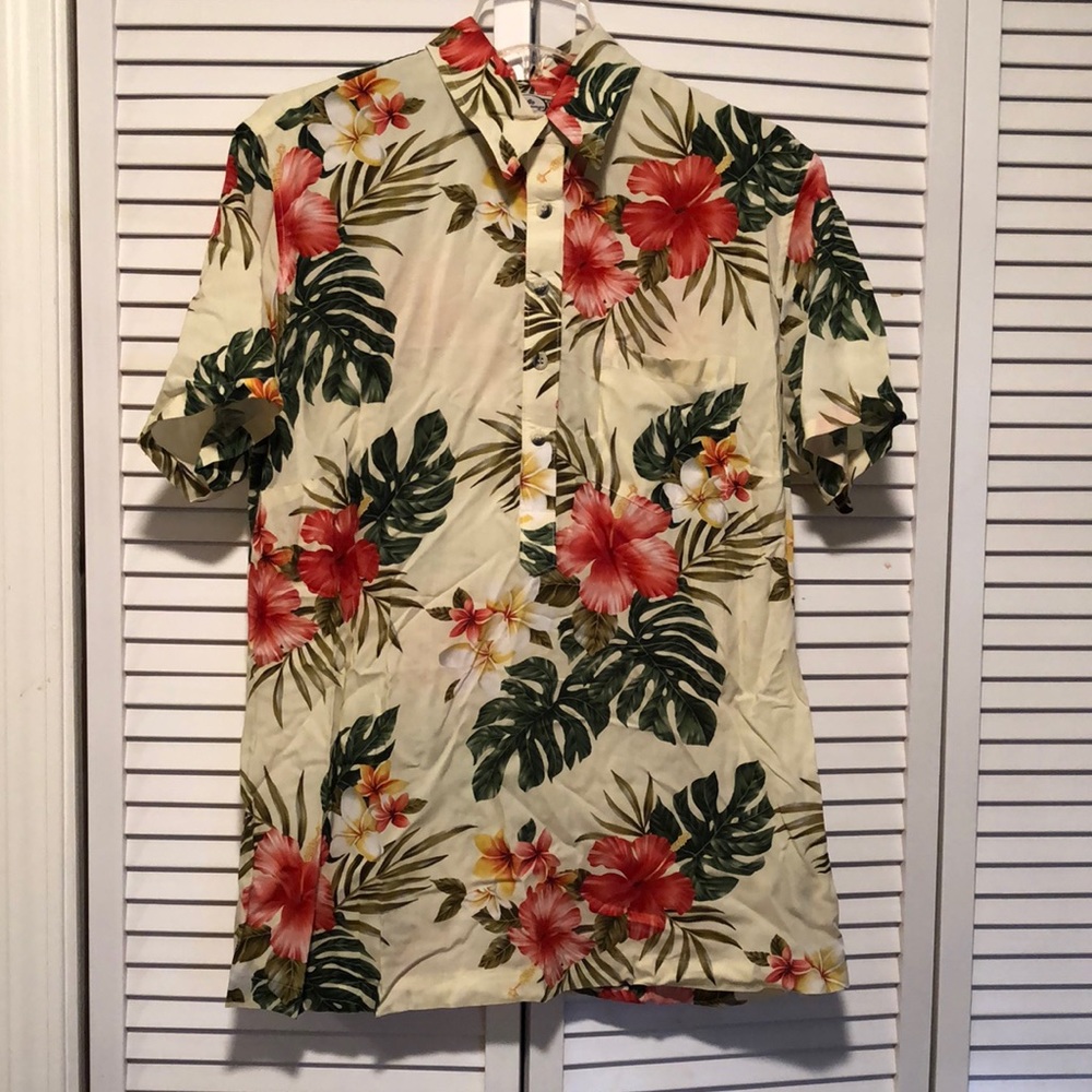 Go barefoot men’s Hawaiian shirt